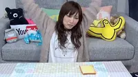 Akhirnya setelah 6 menit berlalu, Yuka Kinoshita, berhasil menyelesaikan tantangannya melahap 100 lembar roti tawar dengan sedikit rasa sakit dirahang akibat kebanyakan mengunyah. (dailymail.co.uk)