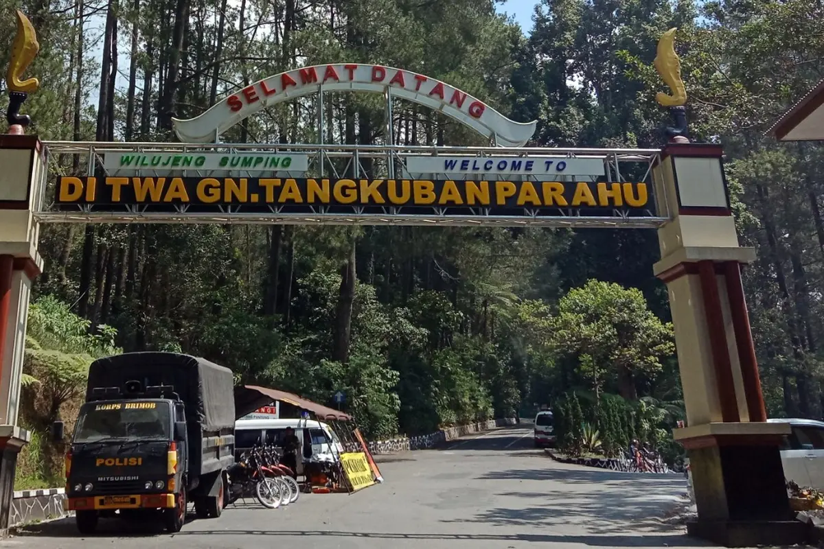 Gunung Tangkuban Parahu