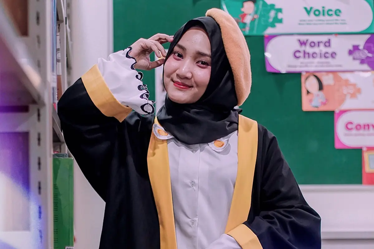 FOTO: Gaya Fashion Fatin Shidqia yang Modis dan Colorfull