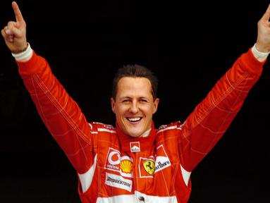 Michael Schumacher yang memulai karir pada tahun 1991 di GP Belgia hingga pensiun pada tahun 2012 di GP Brasil, tentu menyisakan kenangan. Tak hanya tentang kenangan juara nya namun juga beberapa kontoversinya. Berikut 5 daftar kontroversi  yang pernah menyelimuti dirinya. (Foto: AFP/Damien Meyer)