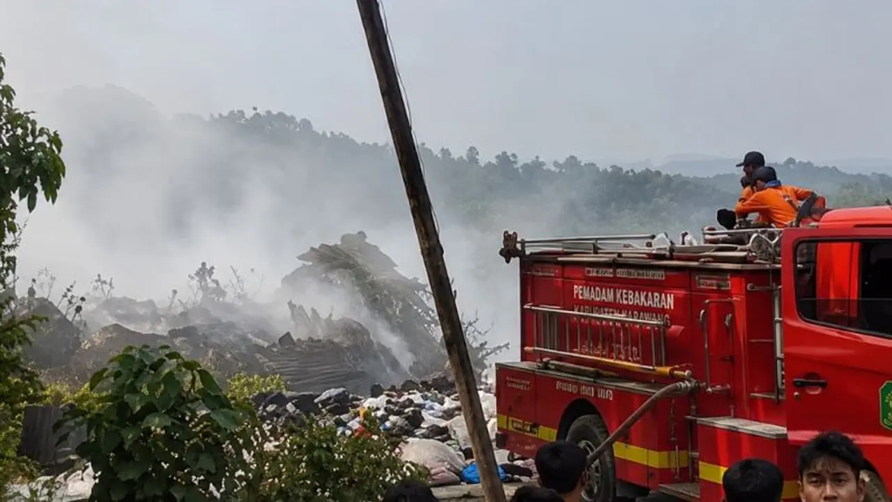 Kebakaran Eks TPA Panembong Subang Sudah Sepekan, Ini Penyebabnya