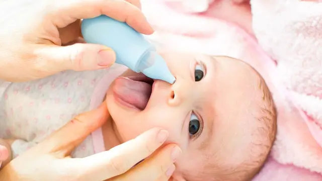 Cara Praktis Atasi Hidung Tersumbat pada Bayi