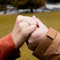 Ilustrasi pasangan melamar kekasih/copyrightshutterstock/Simplylove