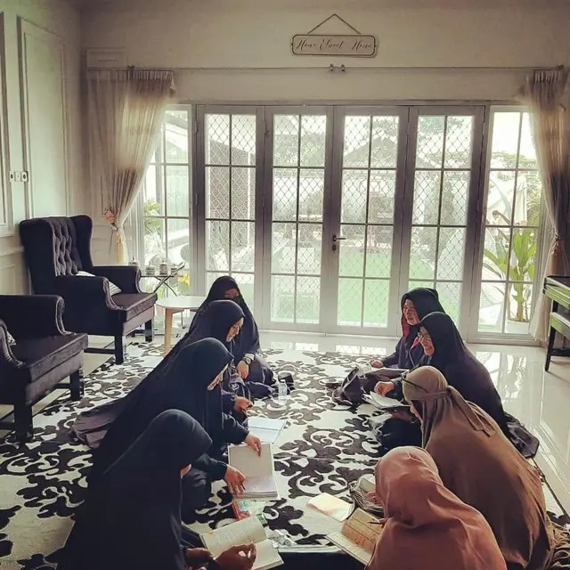 Potret Rumah Mewah Umi Pipik. (Sumber: Instagram/_ummi_pipik_)