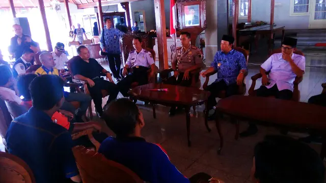 Demonstrasi pengemudi transportasi konvensional