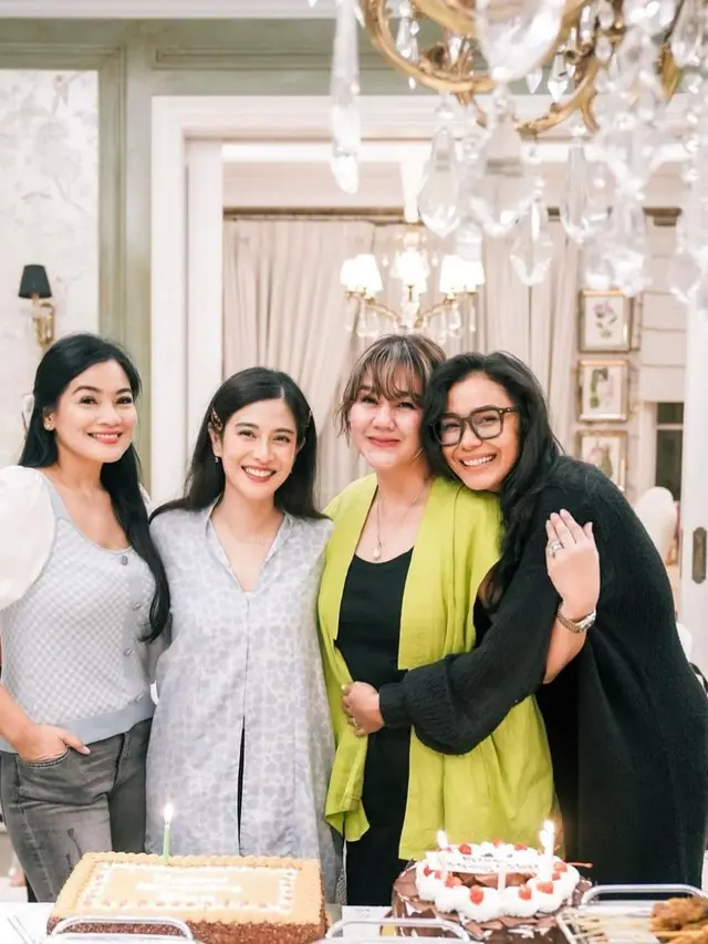 Potret geng AADC bertemu kembali (Sumber: Instagram/titi_kamall)