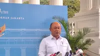 Kepala Badan Gizi Nasional (BGN) Dadan Hindayana. Dia mengatakan menu makan bergizi gratis (MBG) selama Ramadan akan disesuaikan agar tak mudah basi dan bisa dimakan saat berbuka puasa. (Liputan6.com/ Lizsa Egeham)
