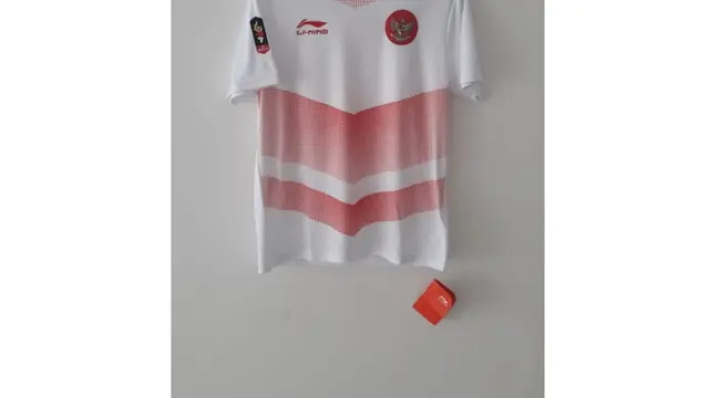 Jersey tandang Li Ning Timnas Indonesia U-23 untuk Asian Games 2018.