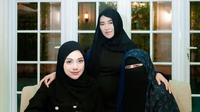 Diungkap Umi Pipik Sudah Mualaf, Ini 6 Potret Perjalanan Hijrah Celine Evangelista