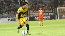 Rizky Pellu menikmati tugas baru sebagai kapten Mitra Kukar. (Bola.com/Robby Firly)