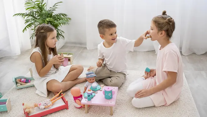 Mendidik Anak  untuk Saling Berbagi
