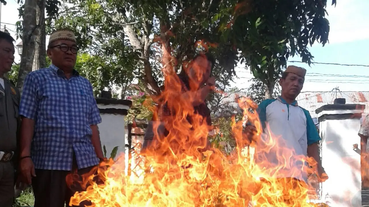 12.936 KTP Eletronik Kabupaten Gorontalo Dibakar
