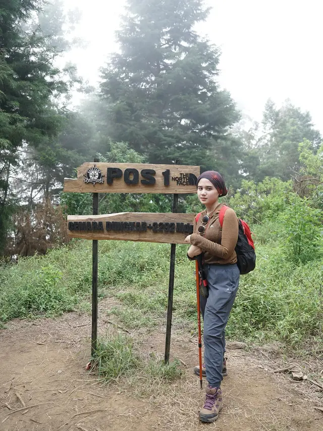 7 Potret Tissa Biani Rayakan Ultah di Puncak Gunung Prau, Seru Bareng Dul Jaelani