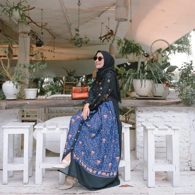 [Fimela] Mega Iskanti