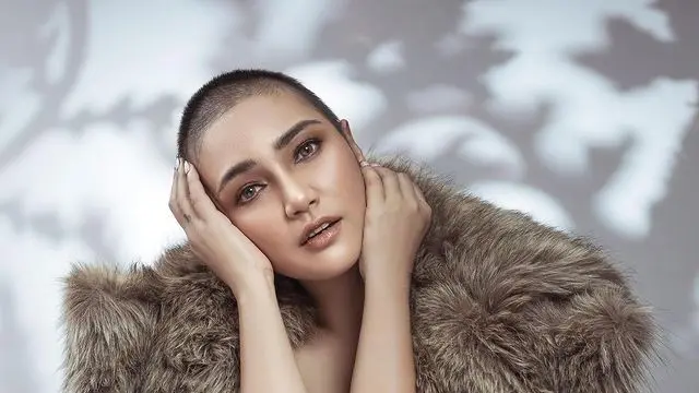 7 Pemotretan Feby Febiola Bertema Classic Beautyshoot Ini Curi Perhatian