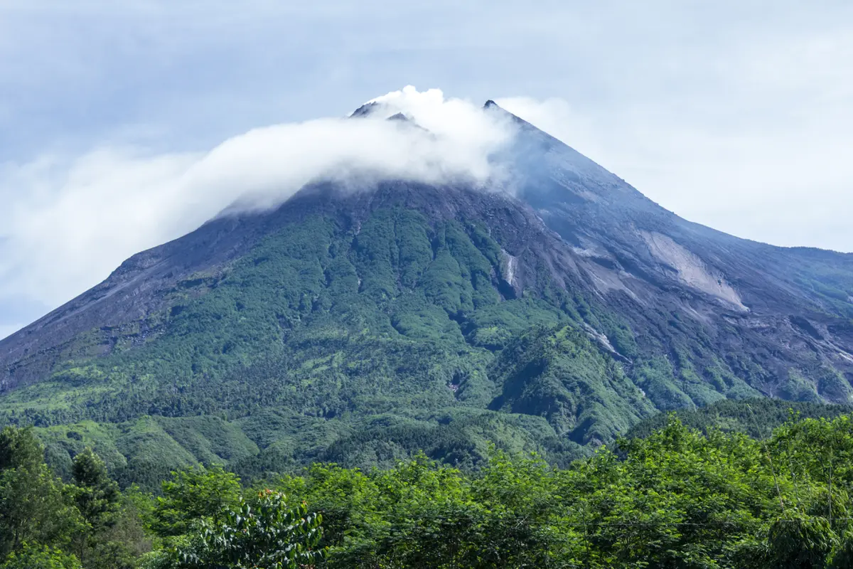 Evakuasi Erri Yunanto, Ketiga Kali Relawan Ini Masuk Kawah Merapi