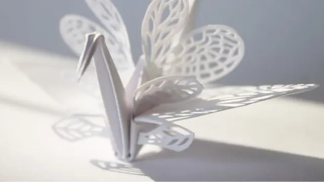 6 Karya Seni Origami Burung Bangau Ini Detailnya Sempurna, Bikin Takjub
