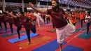 Yoga merupakan praktik fisik, mental, dan spiritual kuno yang berasal dari India. (Idrees MOHAMMED/AFP)