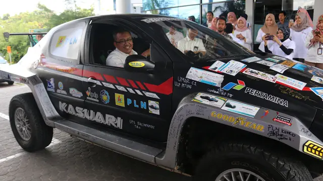 Mobil listrik saat tiba di Balikpapan Kaltim