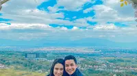 Honeymoon Saat Pandemi, Ini 7 Momen Mesra Adly Fayruz dan Angbeen Rishi