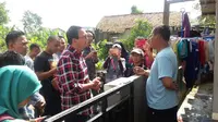 Ahok menyapa warga di Kebagusan Pasar Minggu (Delvira Chaerani Hutabarat/Liputan6.com)
