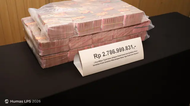 Kejari Indramayu serahkan hasil sita lelang korupsi BPR KRI sebesar Rp 2,7 miliar kepada LPS untuk pemulihan aset negara. (Dok BPS)