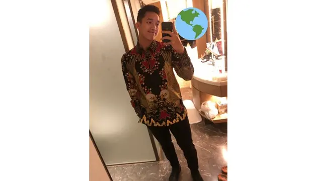 5 Penampilan Jonatan Christie Pakai Batik, Semakin Gagah