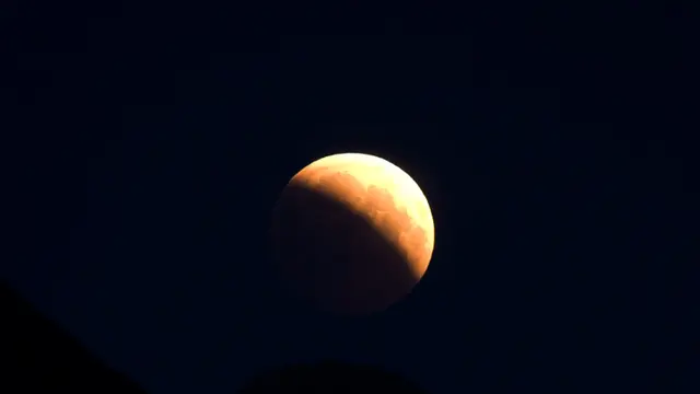 [Bintang] Gerhana Bulan Penumbra