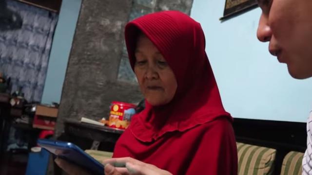 Fakta Nenek Iro yang Dapat Hadiah Rumah dari Baim Wong