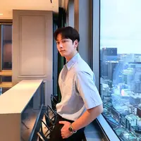 Changsung 2PM umumkan penikahan dan akan segera jadi seorang ayah. (Foto: Instagram/hwang_chan222)