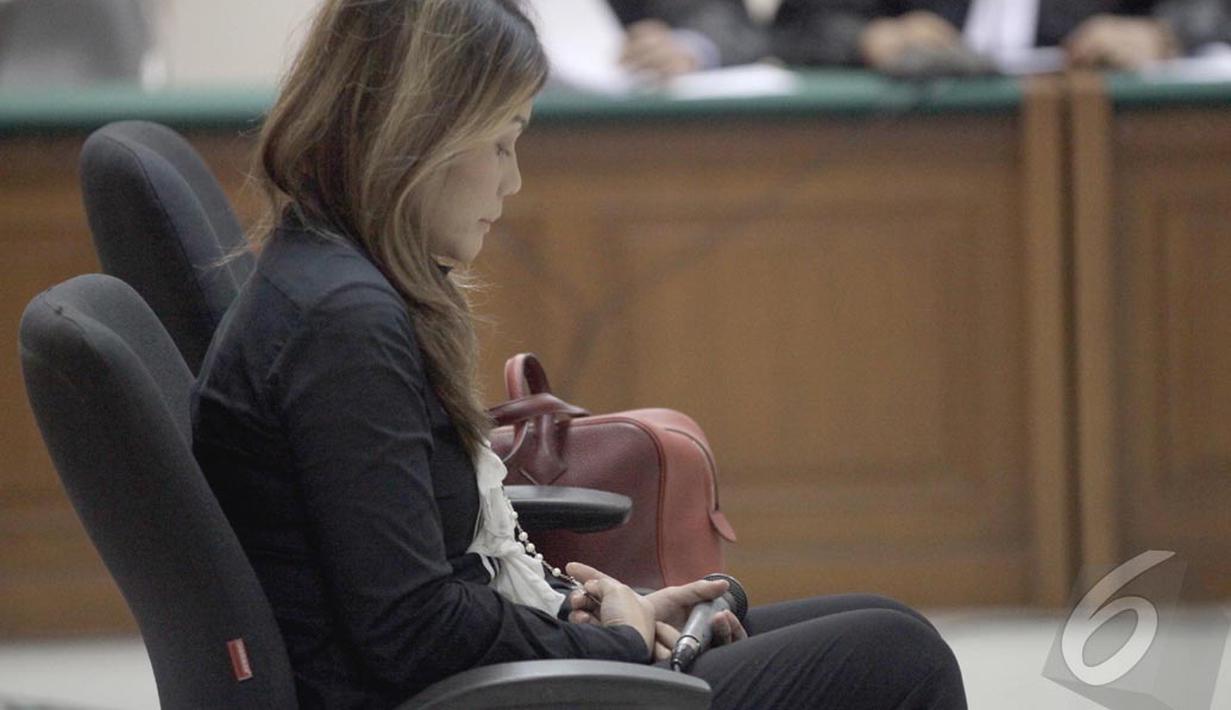 Jaksa menyatakan, Artha diduga melakukan memberi gratifikasi dengan maksud agar Rudi melakukan sesuatu dalam jabatannya,  Pengadilan Tipikor, Jakarta, Kamis (11/9/2014) (Liputan6.com/Andrian M Tunay)