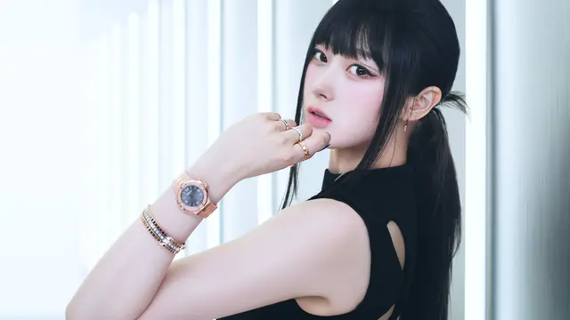 Tampilan Fearless AESPA dengan Gaya Rock Chic Kenakan Jam Tangan Maskulin dari Chopard