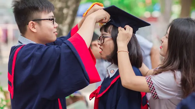 Ilustrasi lulus sekolah, hari terakhir di sekolah, kelulusan SMP