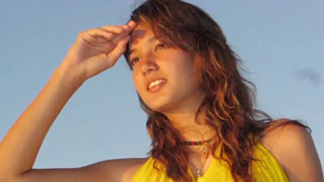 Dulu dan Kini: Gaya Nadine Chandrawinata, Dari Kesan Wild Sampai Mature Abis!