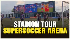 Bola.com kali ini mau ajak kalian untuk keliling melihat megahnya Supersoccer Arena yang menjadi ikon olahraga terbaru dari Kabupaten Kudus, Jawa Tengah.