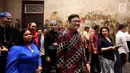 Gubernur DKI Jakarta, Djarot Saiful Hidayat berkunjung sekaligus meresmikan revitalisasi Kawasan Kota Tua fase pertama, Kamis (5/10). Kawasan yang diresmikan antara lainJembatan Budaya Nusantara, Gedung Kertaniaga. (Liputan6.com/JohanTallo)