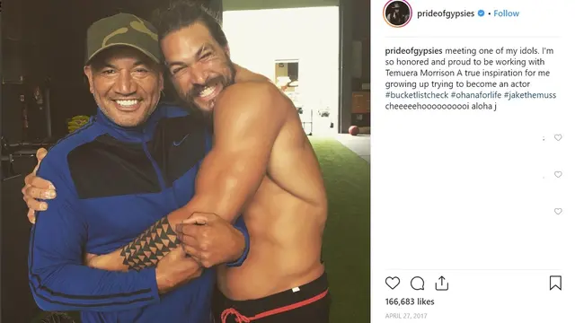 Jason Momoa dan Temuira (Instagram/ prideofgypsies https://www.instagram.com/p/BTXHSH1lwV_/)