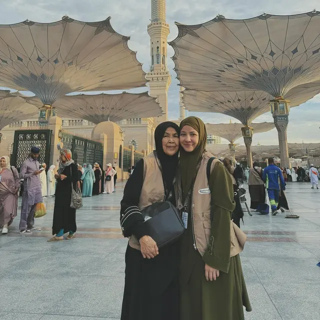 Natasha Rizky di Tanah Suci (Instagram/natasharizkynew)