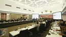 Suasana rapat koordinasi antara Menko PMK, Menristek Dikti dan Menteri Perindustrian di Jakarta, Kamis (11/2/2016). Rakor tersebut membahas Science Techno Park (STP) atau Taman Sains. (Liputan6.com/Faizal Fanani)