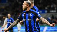Federico Dimarco telah membela Inter Milan dalam dua periode. Pada periode keduanya, ia tercatat telah membela Nerazzurri selama 5 musim sejak didatangkan dari klub Swiss, FC Sion pada awal musim 2018/2019 dengan nilai transfer 5 juta euro. Sempat dipinjamkan ke Parma dan Hellas Verona pada tiga musim pertamanya, bek kiri Timnas Italia berusia 25 tahun ini hingga kini telah tampil dalam 107 laga bersama Inter Milan di semua kompetisi dengan torehan 9 gol dan 18 assist. (AFP/Isabella Bonotto)