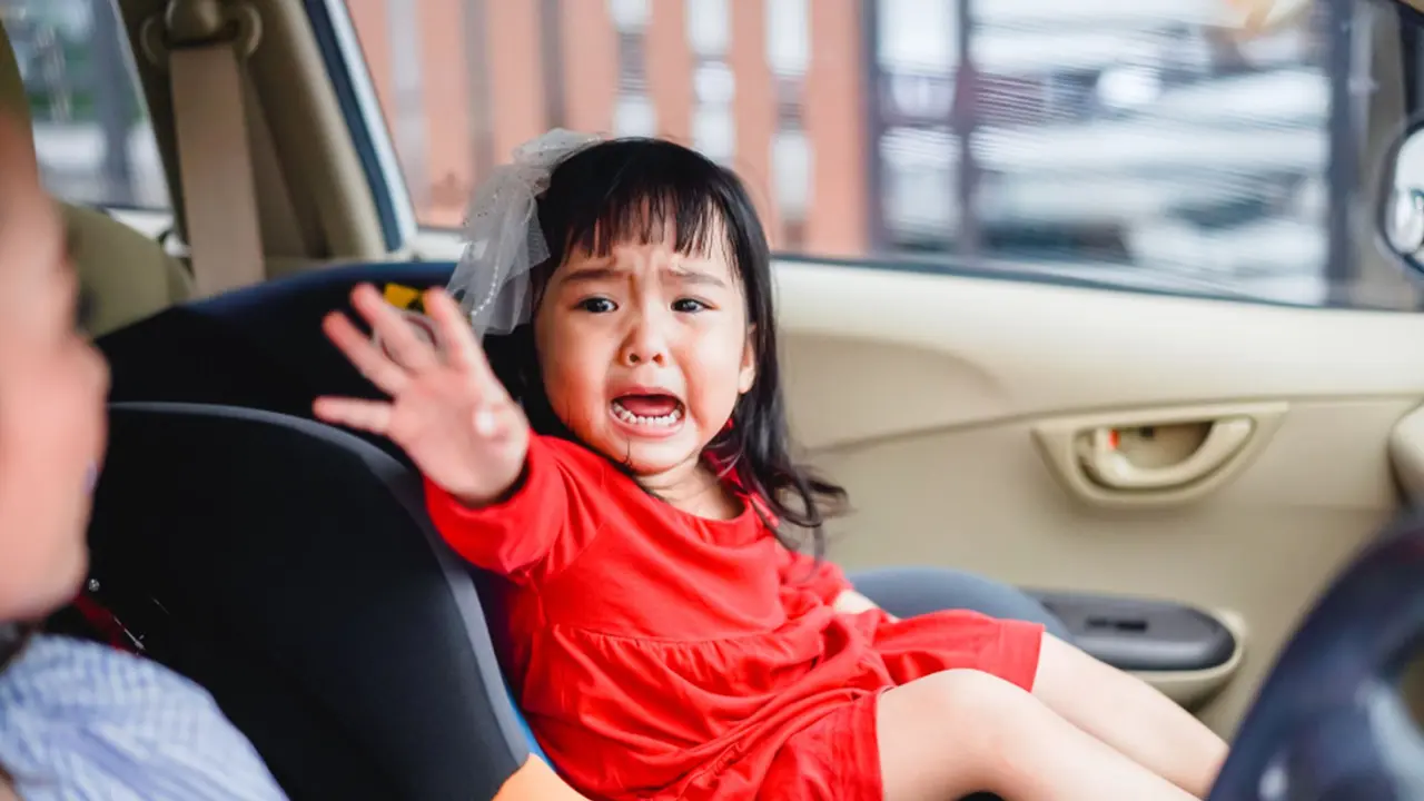 menuruti keinginan anak