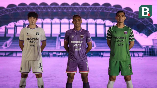 Foto: Persita Tangerang Pamerkan Seragam Anyar untuk Mengarungi BRI Liga 1 Musim 2022 / 2023