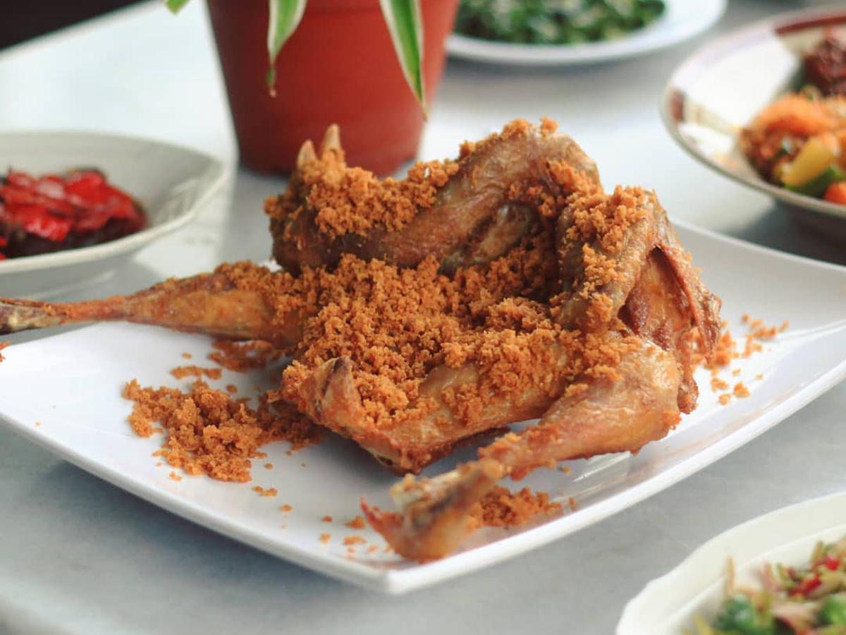 6 Menu Ayam Goreng Terpopuler Khas Indonesia, Kamu Suka yang Mana? - Lifestyle Liputan6.com