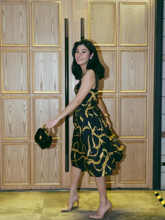 Naysila Mirdad Pertama Kali Warnai Rambut