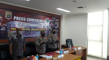 Polisi Nia Ramadhani Dan Ardi Bakrie Positif Sabu Negatif ...