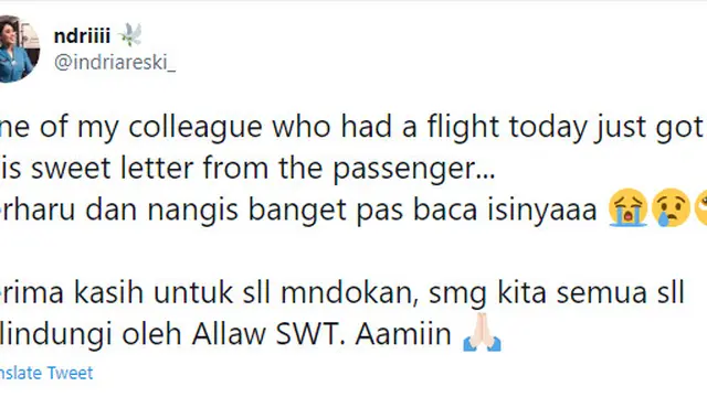Viral Pramugari Dapat Pesan Menyentuh dari Penumpang, Bikin Warganet Mewek