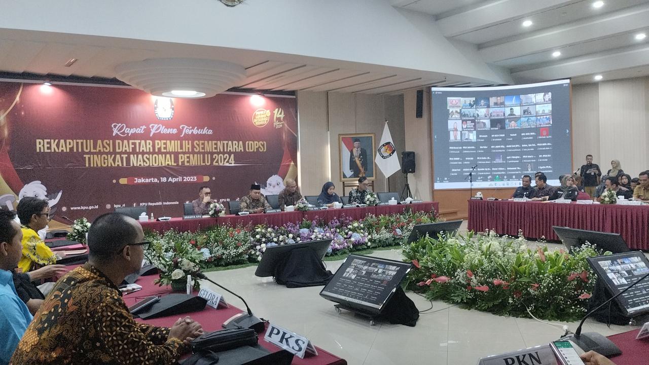 Ketua Komisi Pemilihan Umum (KPU) Hasyim Asy’ari mengatakan untuk Pemilihan Umum (Pemilu) 2024, hanya ada 128 Panitia Pemilihan Luar Negeri (PPLN) dari total 130 kantor perwakilan Indonesia yang ada di luar negeri.