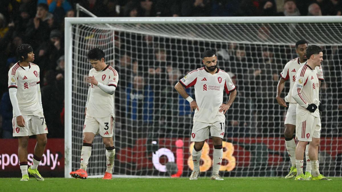 Arne Slot Sebut Kekalahan Liverpool dari Bournemouth Kejam, Soroti Kelelahan Pemain dan 10 Menit Krusial