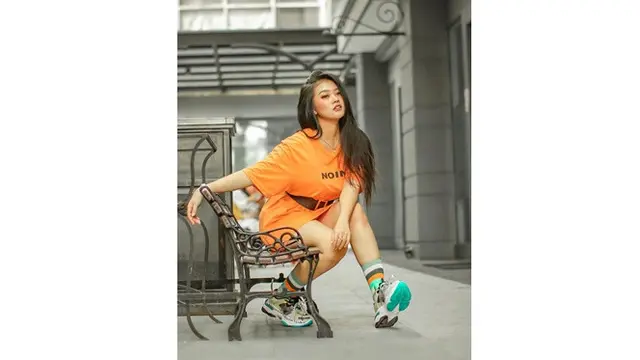 6 Potret Olivia Noor, Pedangdut yang Dibully Karena Ayahnya Penjual Buah