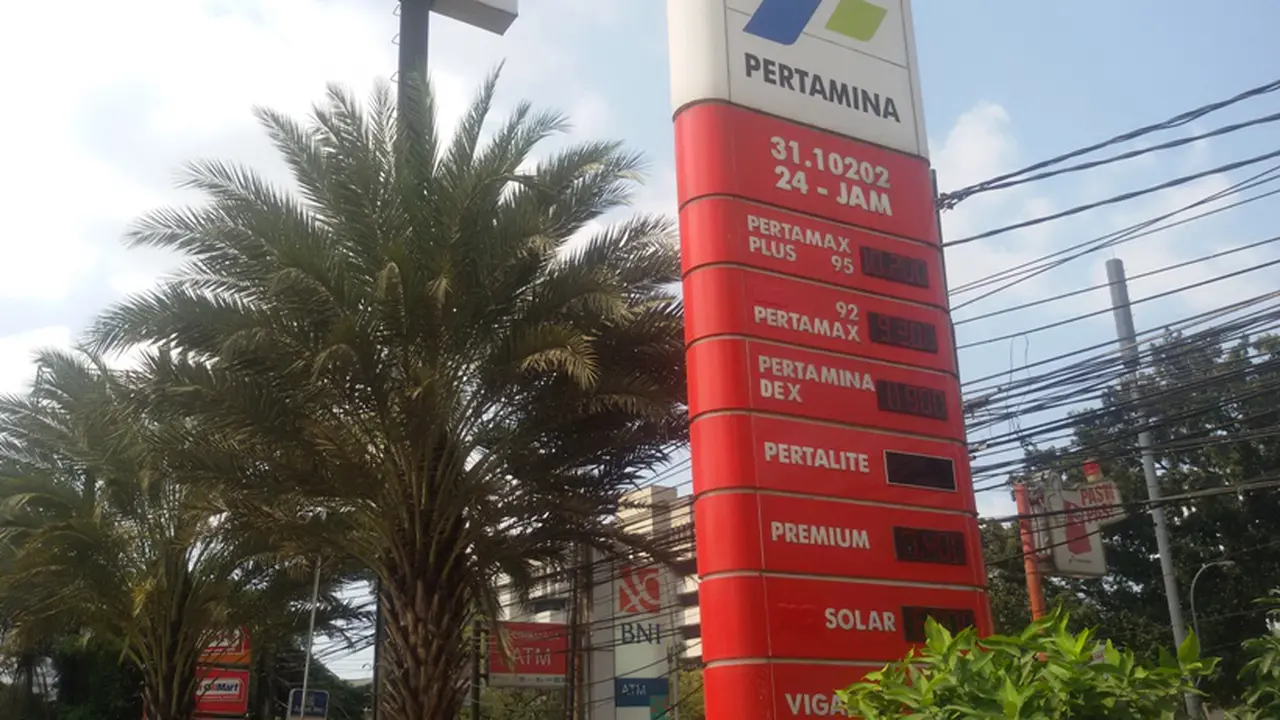 Pertamina menargetkan penjualan Pertalite mencapai 500 kiloliter per hari. (Liputan6.com/Achmad Dwi Afriyadi)